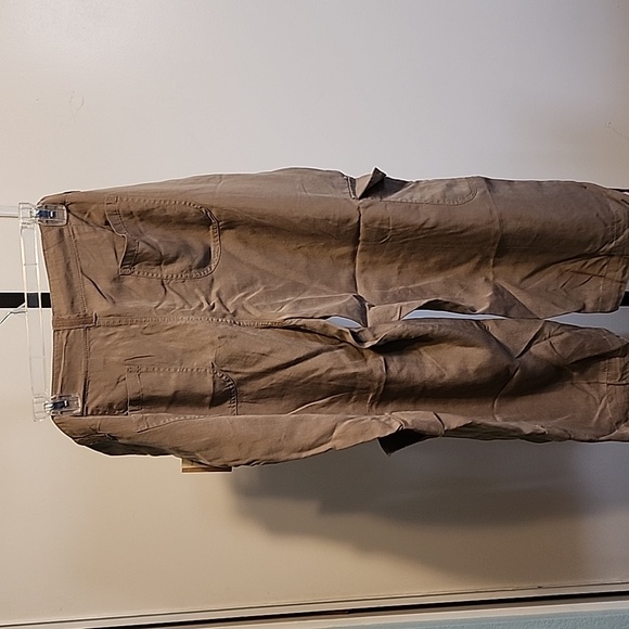 Coldwater Creek Croped Pants - Picture 2 of 4